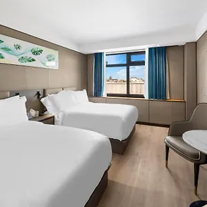 2* Hotel Ly